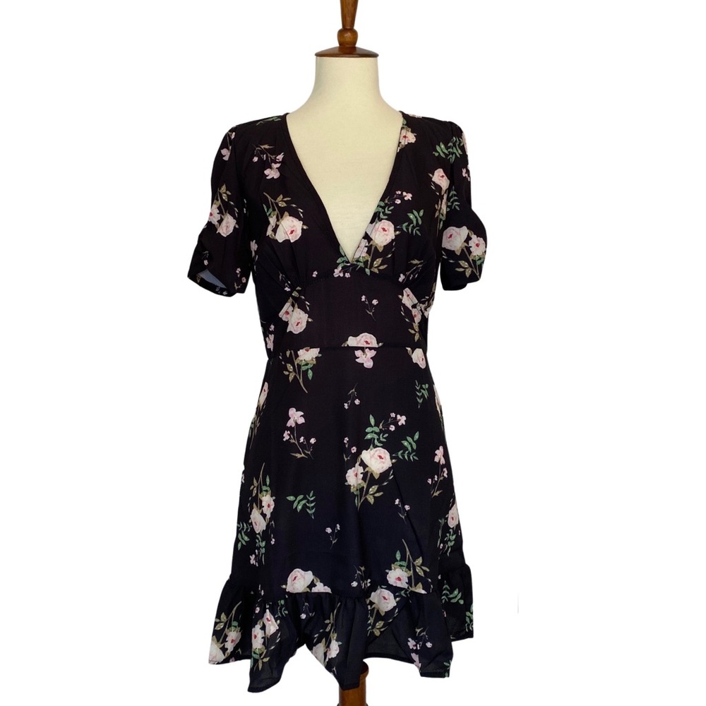 Boho Black Floral Short Sleeve Chiffon Mini Dress - Picture 8 of 16